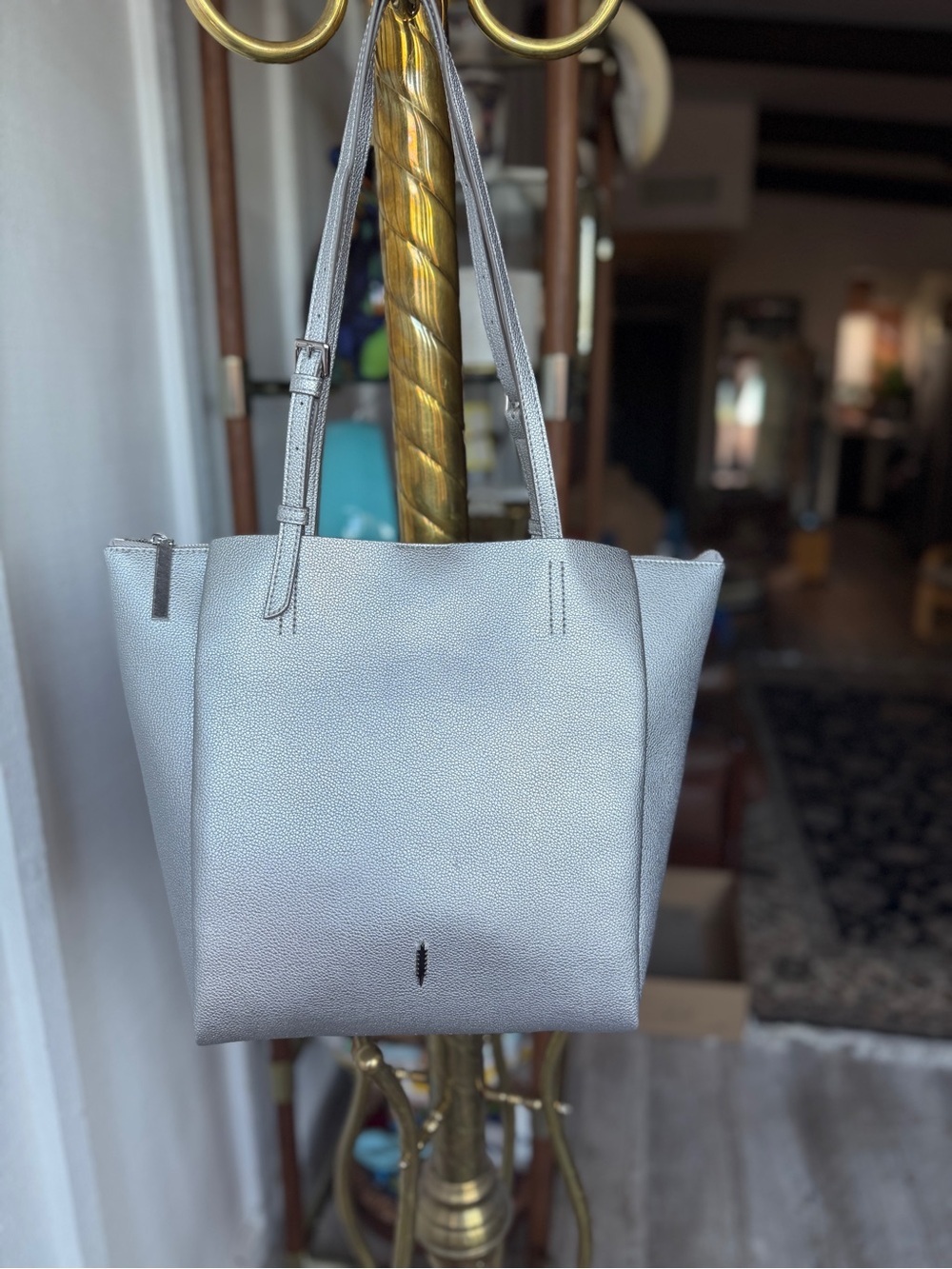 Thacker Metallic Anya Tote | Lots of Compartments | Silver - Picture 3 of 14